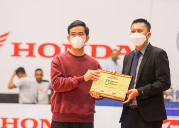 Walikota Gibran Puji Prokes Honda DBL Seri Jateng di Solo