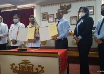 Tegakkan Supremasi Hukum Bidang Datun, Kejari dan Pemkab Tanggamus Saling Teken MoU