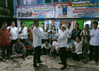 Atasi Blank Spot Area, Desa Tanjung Harapan Manfaatkan DBH Untuk Beli HT Bagi Perangkatnya