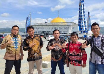 Indahnya Masjid Terapung Kota Kendari, Akankah Wisata Religi Mesuji Bakal Begini