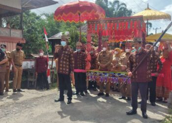 Musrenbang Kecamatan Bupati Dan Wabub Disambut Dengan Arak-arakan Adat Sai Batin