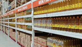Minyak goreng langka didapat, masyakat mulai resah.