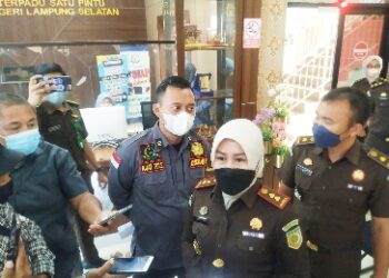 Kelangkaan Minyak Goreng yang meresahkan, ini kata Kajari Lamsel.