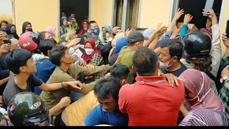 Operasi Pasar Minyak Goreng Di Lampura Berakhir Ricuh