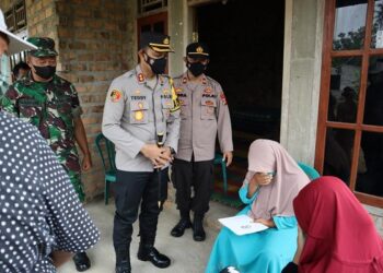 Kapolres Way Kanan Kunjungi Keluarga Korban Curas Haturkan Belasungkawa