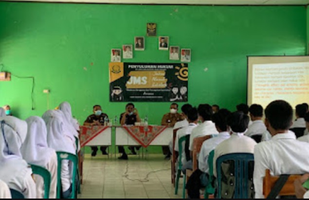 Kejari Way Kanan Pimpin Langsung Program Jaksa Masuk Sekolah (JMS) Tahun Anggaran 2022