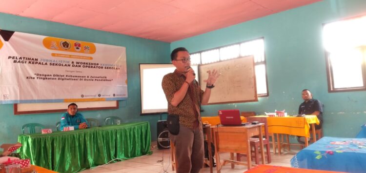 Jadi Narsum Pelatihan Jurnalistik PWI Mesuji, Kesbangpol Sampaikan Data LSM Di Mesuji