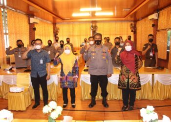 Dua Puluh Personil Polres Pringsewu Mengikut Pelatihan Peningkatan Kemahiran Berbahasa Indonesiai