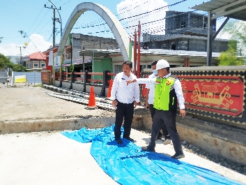 Jembatan Patriot Kalianda kembali dibangun, PU-PR Lamsel targetkan 2 bulan selesai.