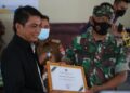 Sukses Ikut Membangun Mesuji Melalui Karya Bakti, PWI Mesuji Beri Penghargaan Kodim 0426 Tuba