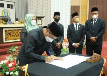 Rapat Paripurna Pengumuman Usul Pemberhentian Bupati dan Wakil Bupati Pringsewu