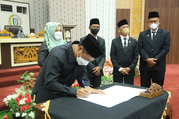 Rapat Paripurna Pengumuman Usul Pemberhentian Bupati dan Wakil Bupati Pringsewu