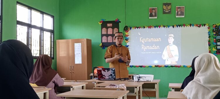 Tumbuhkan Semangat Beribadah Sejak Dini, SMPN7 Mesuji Gelar plPesantren Kilat