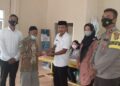 Jelang Hari Raya, Kades Brabasan Salurkan BLT-DD Triwulan Pertama