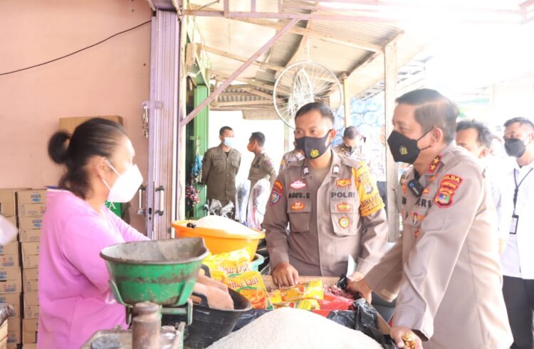 Kunjungan Ke Mesuji, Kapolda Pastikan Stok Migor dan Sembako Aman