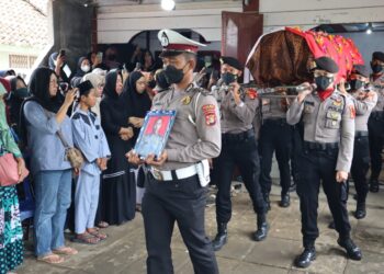 Peraih Pin Emas itu Kini Telah Berpulang