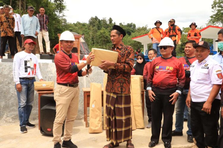 Hebat! Parosil Resmikan Bendungan Way Haru