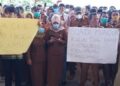 Puluhan Aparat Pekon Mendemo Pemkab Tanggamus, Ada Apa Ya?