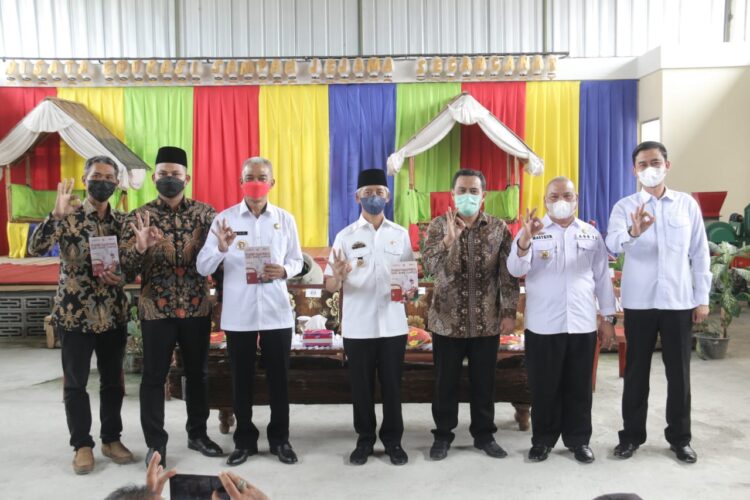 Bupati Pringsewu Hadiri Halalbilhalal Forum TPS3R & TPST