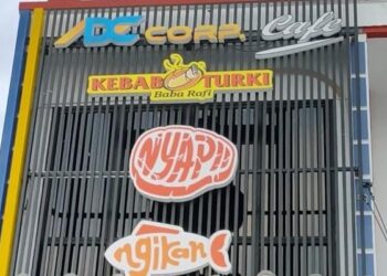 ADEcorp Cafe, Pelopor Kebab, Tempat Ngikan, dan Nyapi di Kota Metro