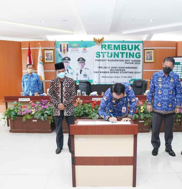 Bupati Way Kanan Raden Adipati Surya Hadiri Acara Rembuk Stunting dan Pengukuhan Satgas tingkat Kabupaten Way Kanan