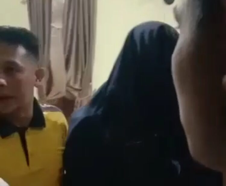 Oknum Polisi Berpangkat AKP Digerebek Warga, Diduga Sedang Berduaan dengan Istri Rekannya Sesama Anggota Polri