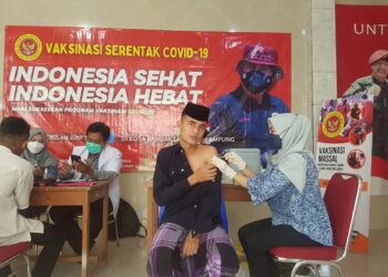 Peduli Lembaga Pendidikan BIN menggelar Vaksinasi Massal di Ponpes Yatim Piatu & Dhuafa Tahfidzul Qur’an Riyadhus Sholihin Lampung