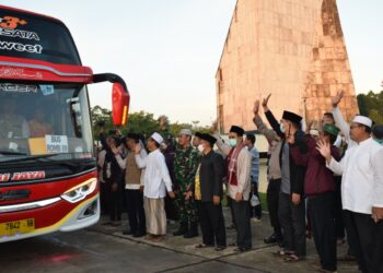 Pemkab Tubaba Lepas CJH Berangkat Ke Tanah Suci