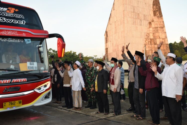 Pemkab Tubaba Lepas CJH Berangkat Ke Tanah Suci