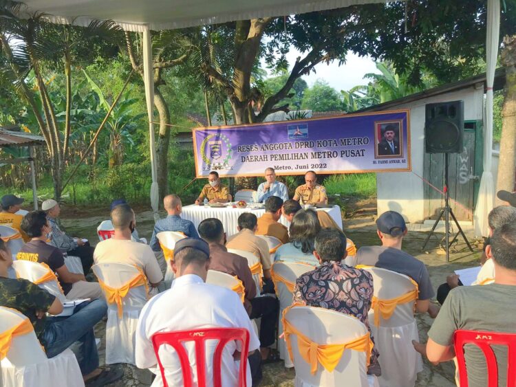 Reses Anggota DPRD Metro Dapil 1, Warga Usulkan Perbaikan Jalan hingga Insentif Guru Ngaji