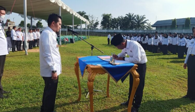 891 Pegawai PPPK Lampura Terima SK