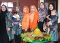HUT Ke-61, IKWI Lambar Ikuti Silaturrahmi Nasional dan Potong Tumpeng