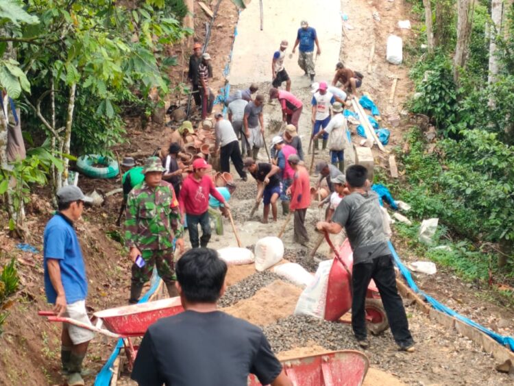 Kapten Inf M. Nurdin, Optimis Pengecoran Jalan Selesai Tepat Waktu