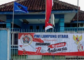 Meriahkan HUT RI Ke 77, Anggota PWI Lampura Akan Manjatin Pohon Pinang