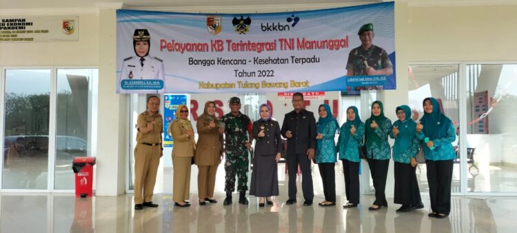 Bersama Pemkab Tubaba Dandim Gelar Pelayanan KB Terintegrasi