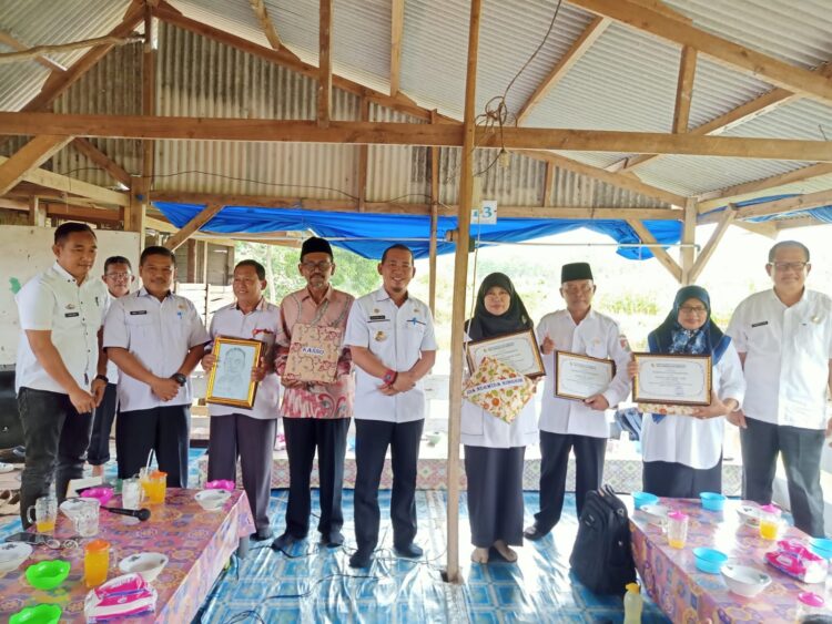 Disdikbud Tubaba Lepas 8 Pengawas Purna Bhakti