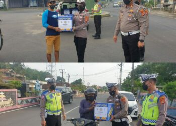 Satlantas Polres Way Kanan Beri Bantuan Sembako Terdampak BBM