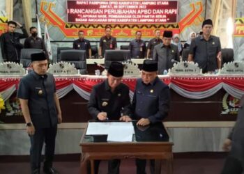 DPRD Gelar Paripurna Rancangan Perubahan APBD Dan Raperda Kabupaten Lampura