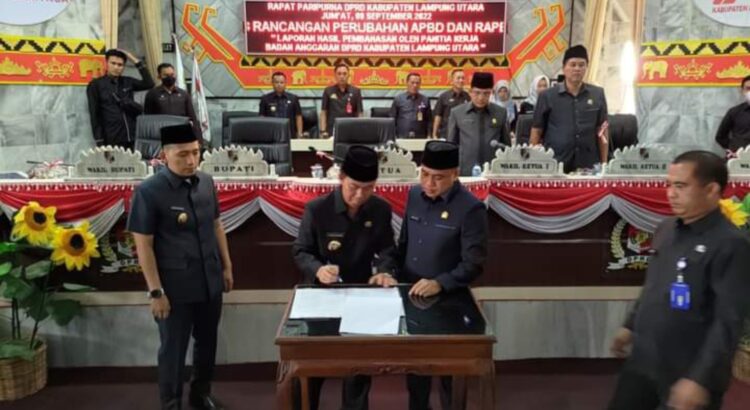 DPRD Gelar Paripurna Rancangan Perubahan APBD Dan Raperda Kabupaten Lampura