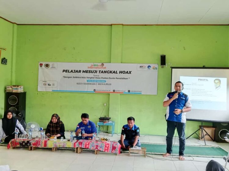 RTIK Mesuji Gelar Edukasi Pelajar Mesuji Tangkal Hoax Di SMKS Al-Falah