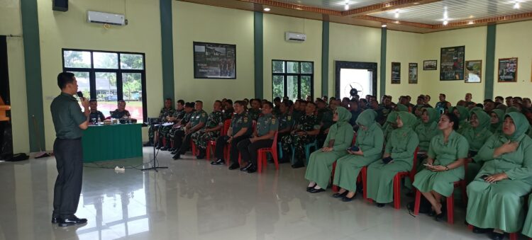 Anggota Kodim 0421/LS, Dapat pembekalan ilmu penyuluhan dibidang hukum.