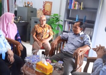 Anggota PWI Lampura, Jadi Dosen Tamu Di UMKO