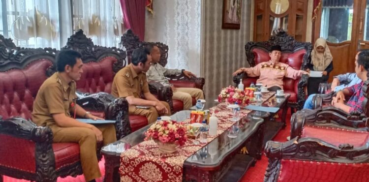 Bupati Support  PWI Lampura, Ikuti Porwanas Di Jawa Timur