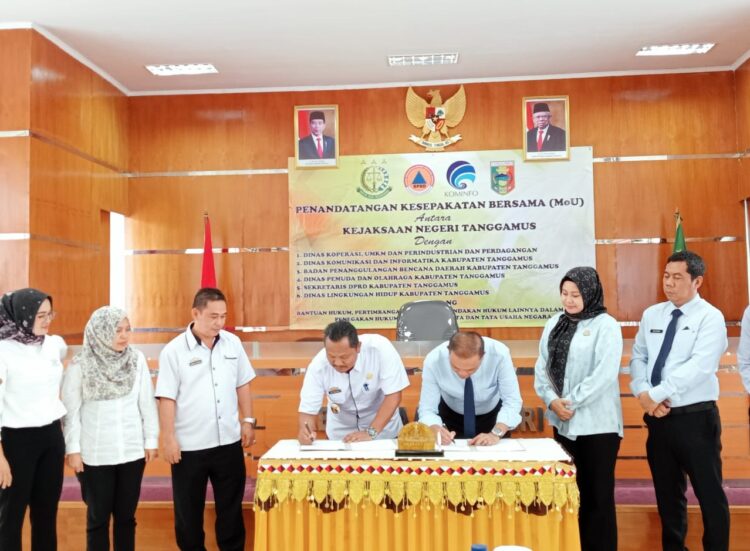 Kejari Tanggamus dan 6 OPD Teken MoU Bidang Datun