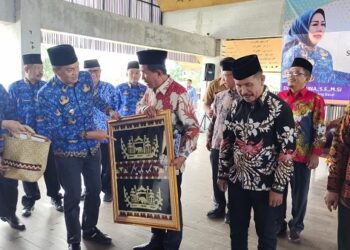 41 Pegawai di Tubaba Terima Tali Asih dan Tanda Kehormatan Satyalancana