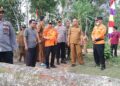 Tinjau Korban Puting-Beliung, Pj Bupati Dan Kapolres Himbau Warga Tingkatkan Kewaspadaan