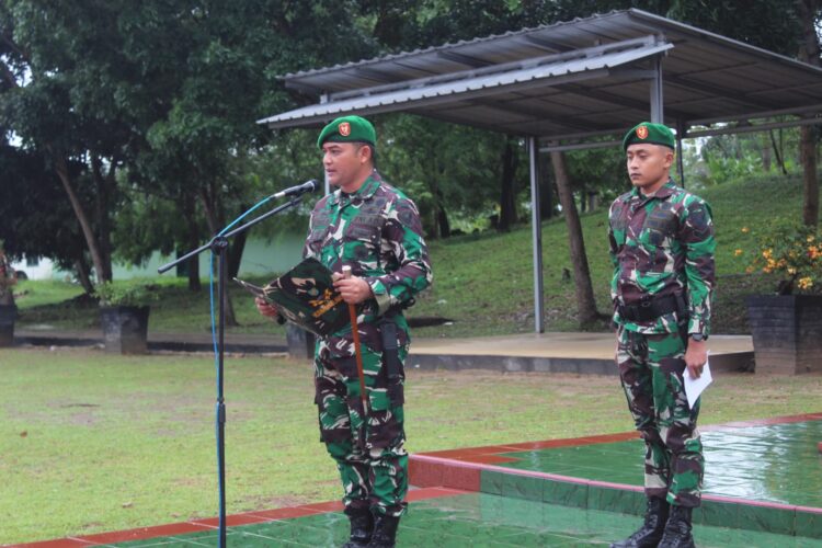 Dandim 0421/LS sampaikam pesan KASAD untuk Anggota TNI diupacara Bulanan