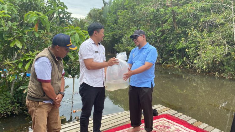 Pemprov Lampung Restocking Ribuan Benih Ikan Endemik Di Mesuji