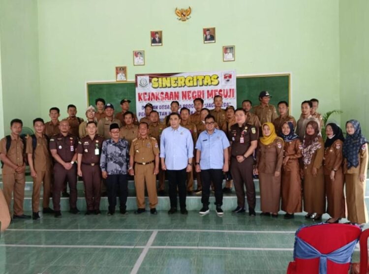 Kejari Beri Penyuluhan Hukum Bagi Desa Se-Kecamatan Mesuji