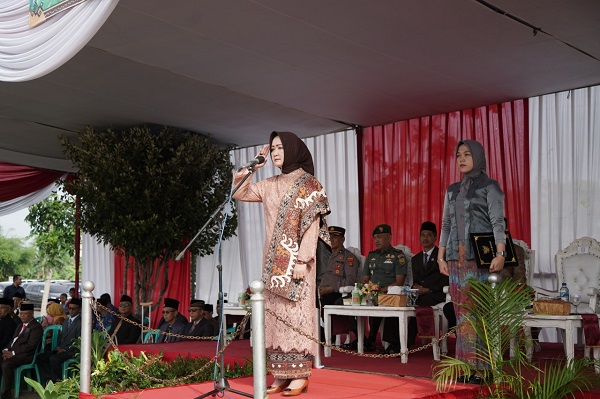 Rusdiana Adi Erlansyah Pimpin Upacara Hari Ibu Ke-94 Tahun 2022 Kabupaten Pringsewu